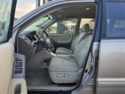 2004 Toyota Highlander V6   - Photo 14 - Garland, TX 75042