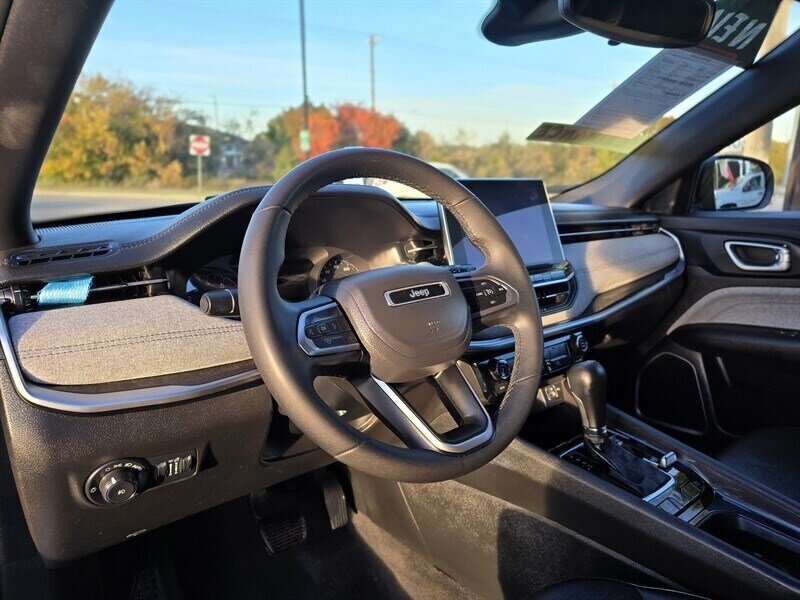 2024 Jeep Compass Latitude - Photo 17 - Garland, TX 75042