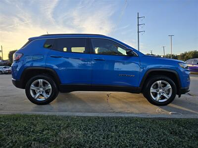 2024 Jeep Compass Latitude   - Photo 13 - Garland, TX 75042