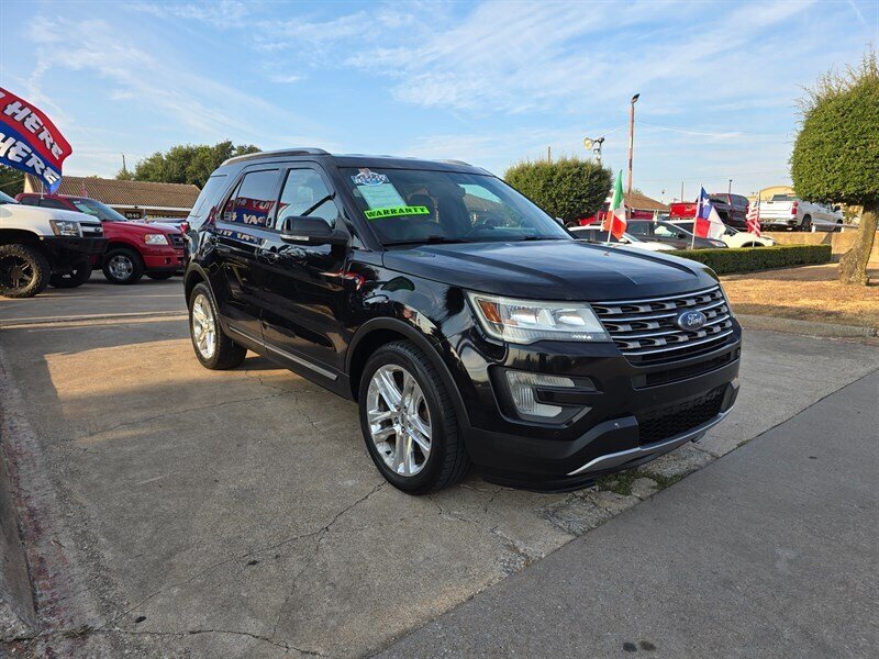 2016 Ford Explorer XLT - Photo 14 - Garland, TX 75042