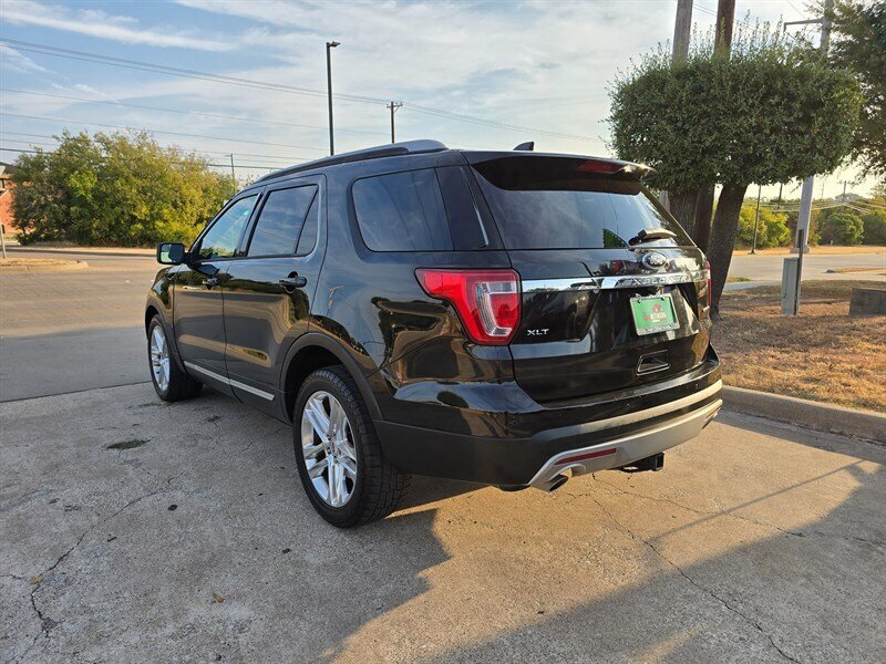 2016 Ford Explorer XLT - Photo 7 - Garland, TX 75042