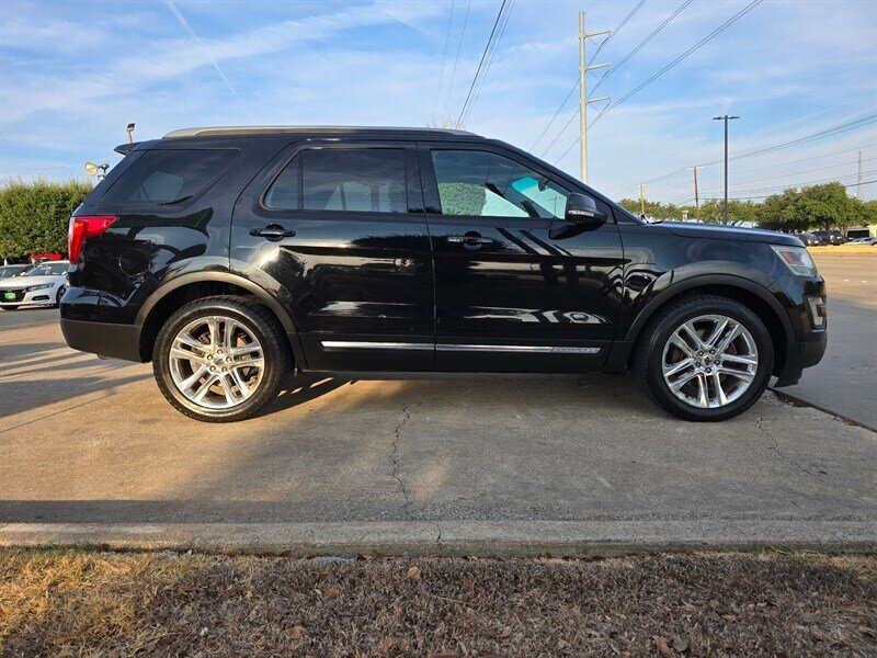 2016 Ford Explorer XLT - Photo 13 - Garland, TX 75042