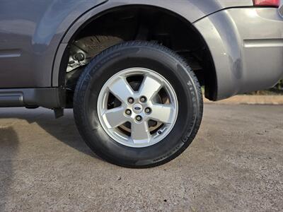 2011 Ford Escape XLS   - Photo 4 - Garland, TX 75042