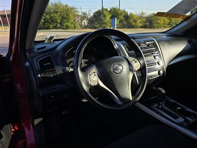 2014 Nissan Altima 2.5 S   - Photo 12 - Garland, TX 75042