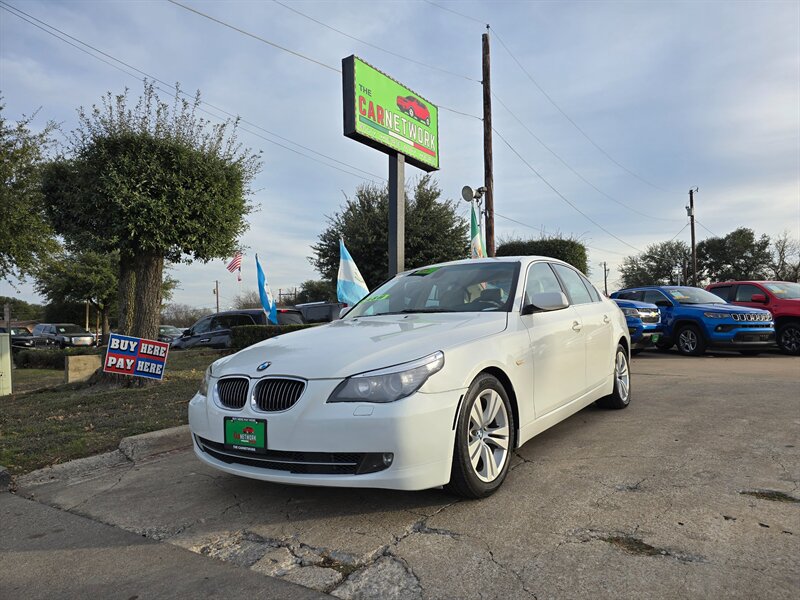 2009 BMW 5 Series 528i's photo