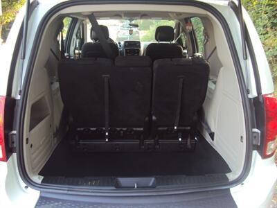 2015 Dodge Grand Caravan American Value Package   - Photo 5 - Surrey, BC V3T 2T5