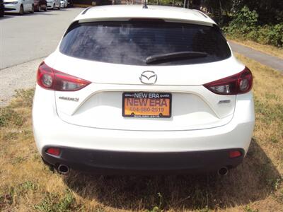 2014 Mazda Mazda3 i Touring   - Photo 2 - Surrey, BC V3T 2T5