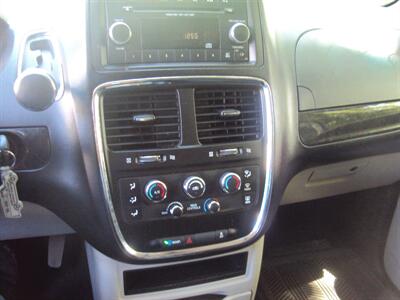 2012 Dodge Grand Caravan American Value Package   - Photo 9 - Surrey, BC V3T 2T5