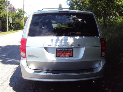 2012 Dodge Grand Caravan American Value Package   - Photo 4 - Surrey, BC V3T 2T5