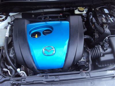 2012 Mazda Mazda3 i Touring   - Photo 10 - Surrey, BC V3T 2T5