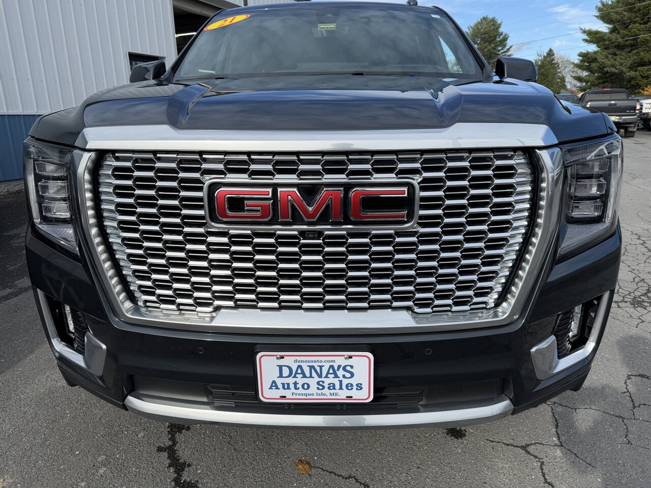 2021 Gmc Yukon Denali photo 3