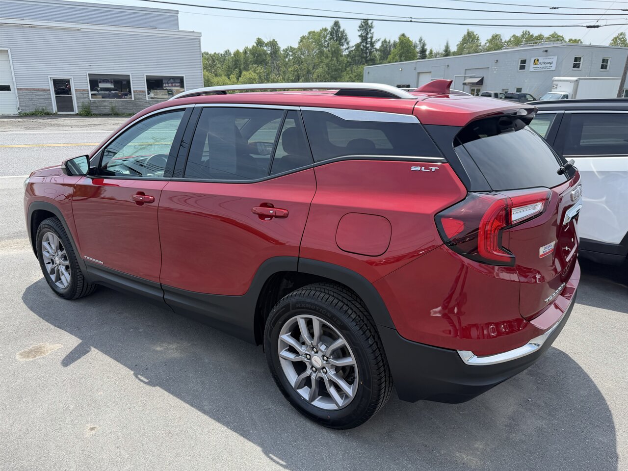 2023 GMC Terrain SLT - Photo 6