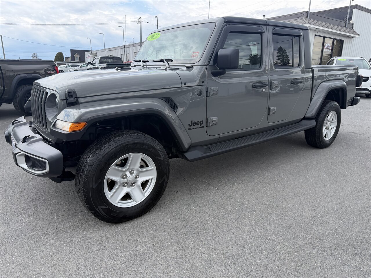 2022 Jeep Gladiator Sport S's photo
