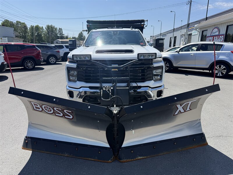 2024 Chevrolet Silverado 3500HD CC Work Truck  