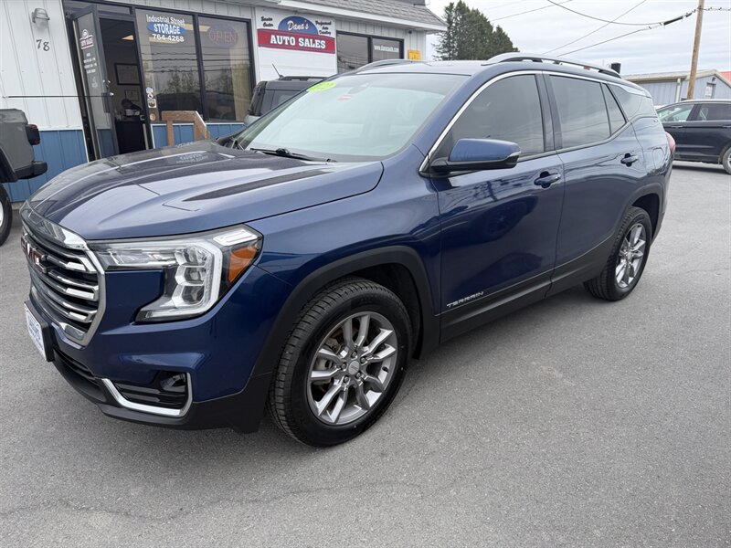 2022 GMC Terrain SLT  