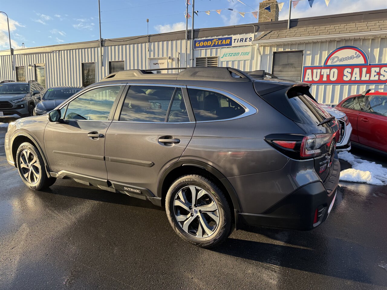 2022 Subaru Outback Limited - Photo 7