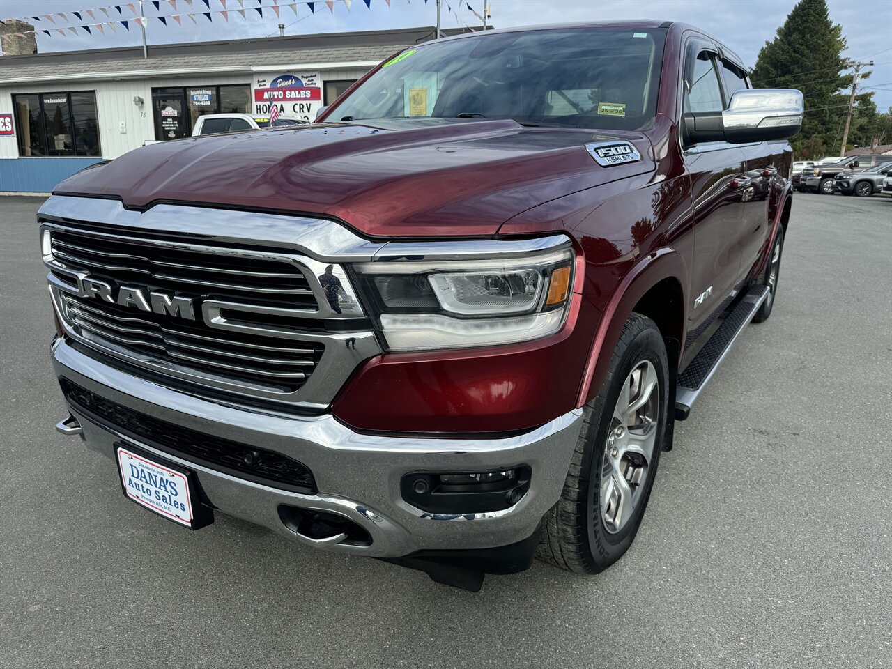 2019 Ram 1500 Laramie photo 2