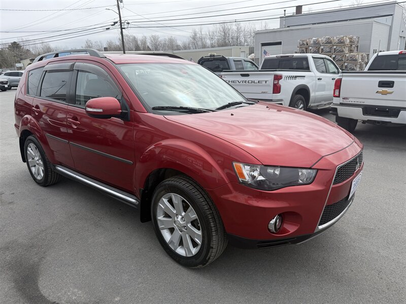 2010 Mitsubishi Outlander SE  