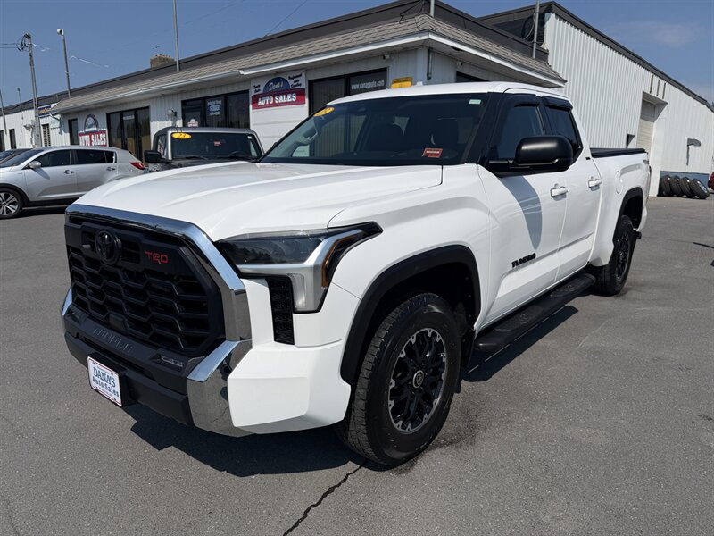 2023 Toyota Tundra SR5  