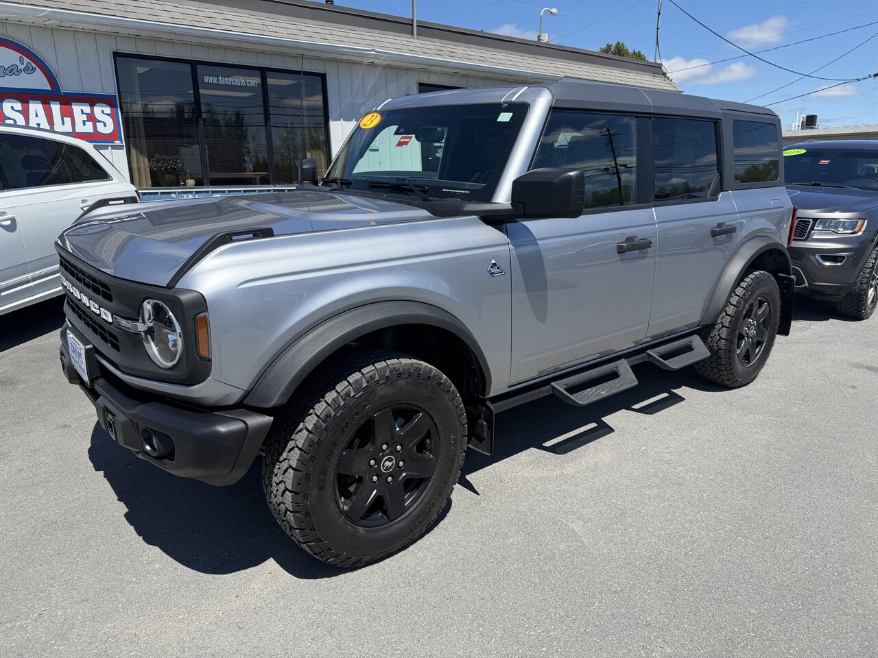 2023 Ford Bronco Black Diamond Mid (322A) 4x4's photo