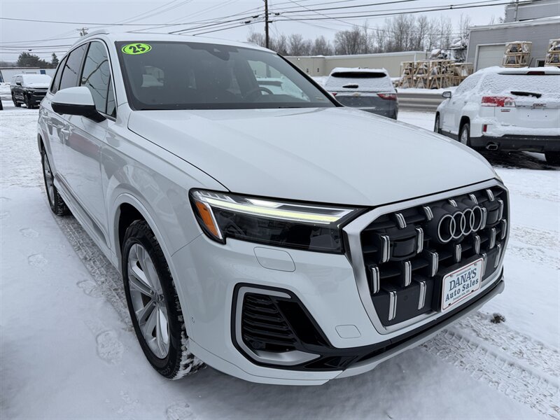 2025 Audi Q7 quattro Premium Plus 55 TFSI  