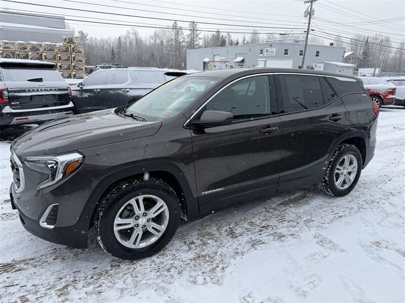 2020 GMC Terrain SLE  