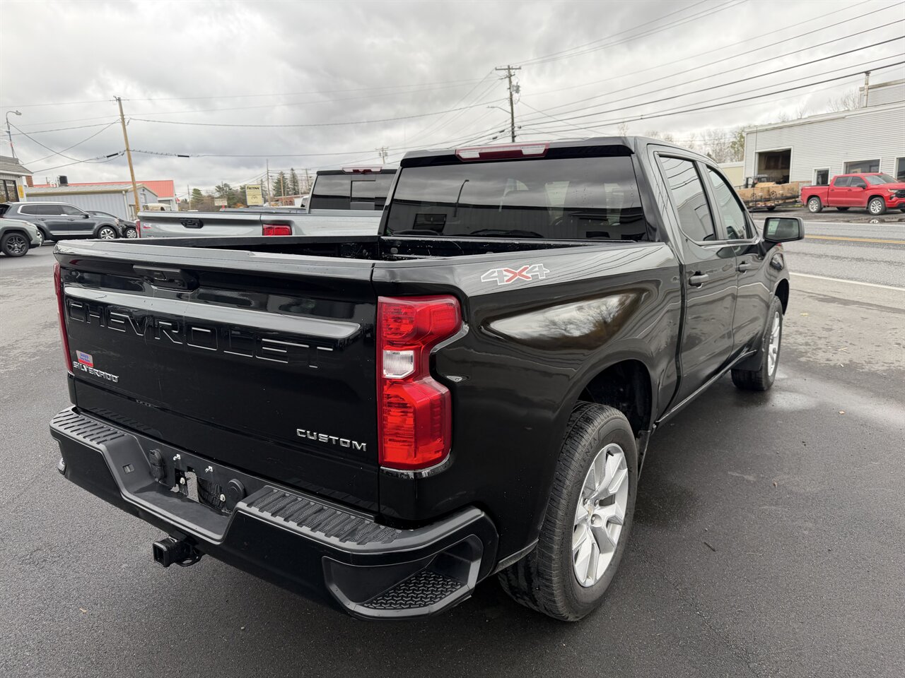 2022 Chevrolet Silverado 1500 Custom photo 3