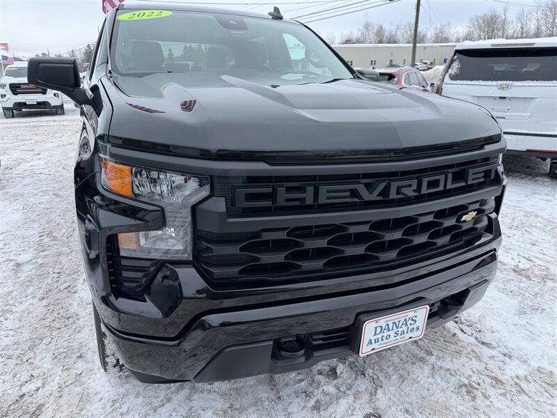 2022 Chevrolet Silverado 1500 Custom  