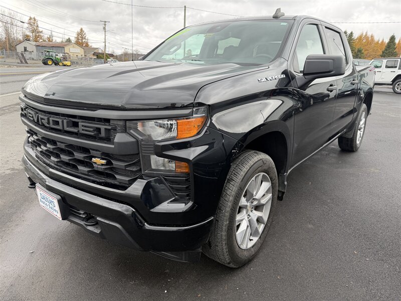 2022 Chevrolet Silverado 1500 Custom  