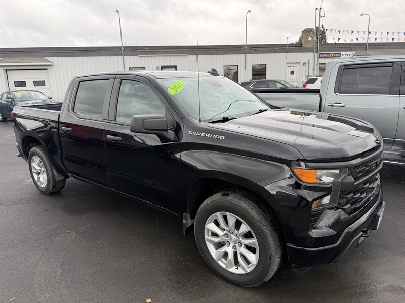 2022 Chevrolet Silverado 1500 Custom  