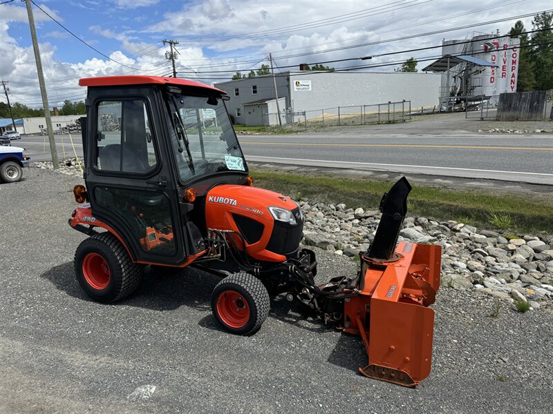 2017 KUBOTA TRACTOR  