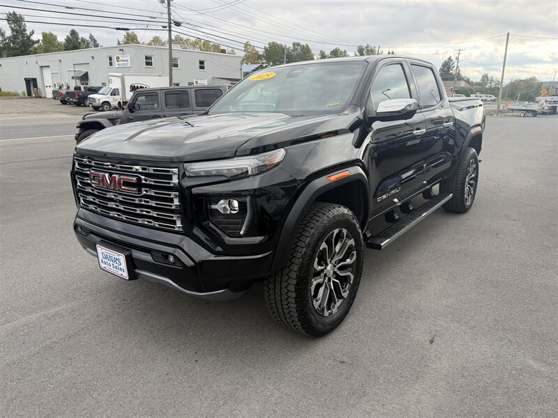 2025 GMC Canyon Denali  