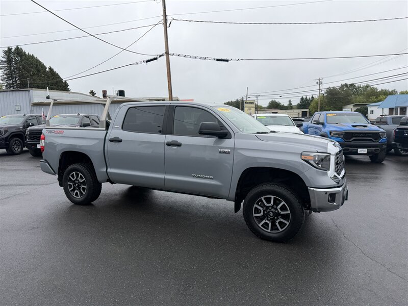 2020 Toyota Tundra SR5  