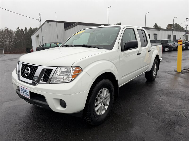 2017 Nissan Frontier SV  