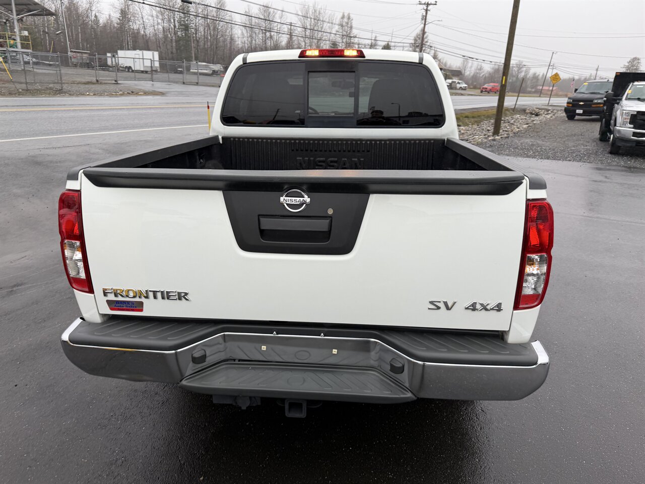 2017 Nissan Frontier SV photo 4