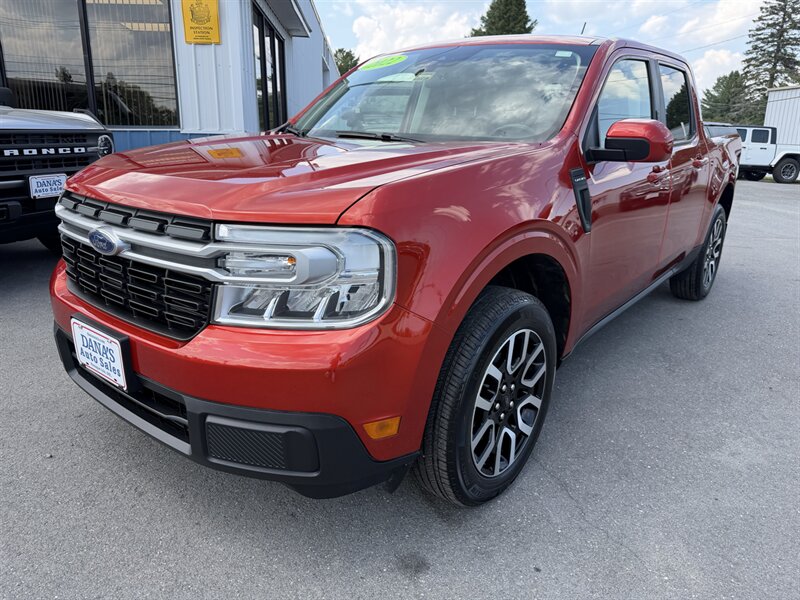 2022 Ford Maverick Lariat  