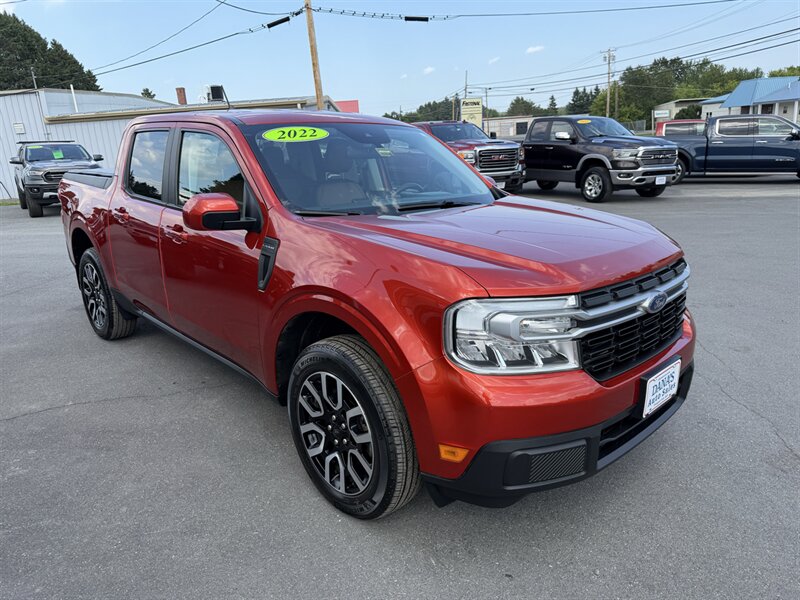 2022 Ford Maverick Lariat  