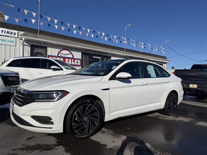 2019 Volkswagen Jetta SEL Premium  