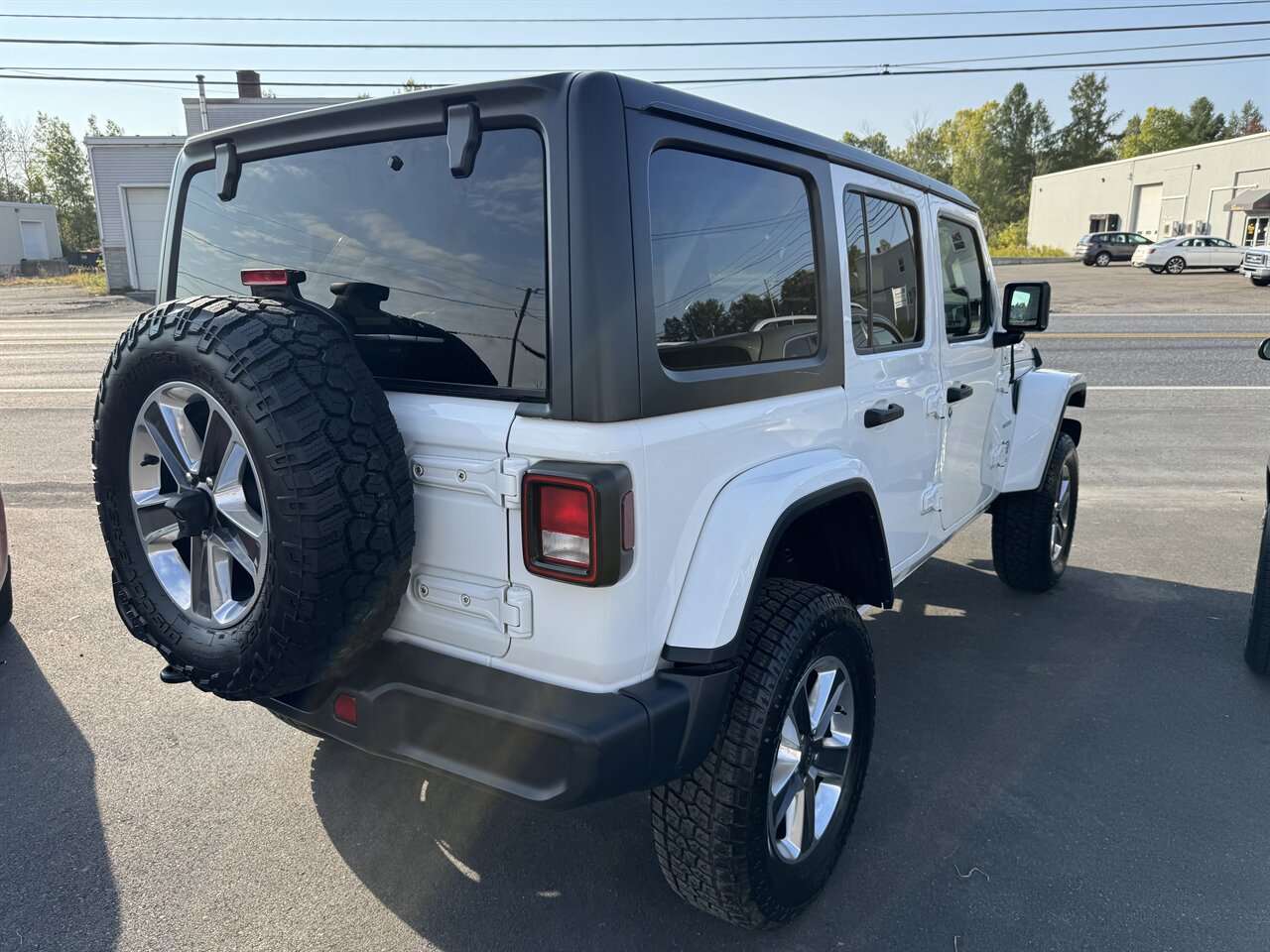2020 Jeep Wrangler Unlimited Sahara Altitude photo 4