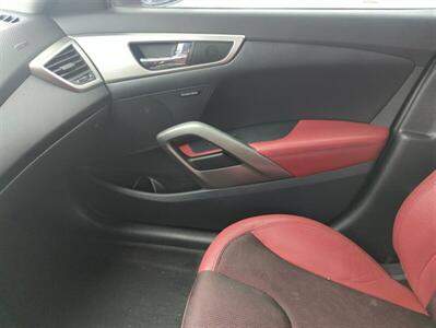 2012 Hyundai VELOSTER DCT w/Tech   - Photo 16 - Lakewood, CO 80214-5221