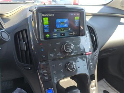 2012 Chevrolet Volt Premium   - Photo 13 - Lakewood, CO 80214-5221