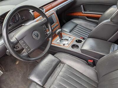 2004 Volkswagen Phaeton V8   - Photo 9 - Lakewood, CO 80214-5221