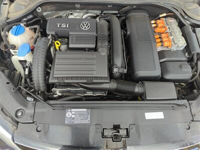 2013 Volkswagen Jetta Hybrid SEL   - Photo 28 - Lakewood, CO 80214-5221