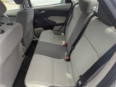 2012 Ford Focus SE   - Photo 24 - Lakewood, CO 80214-5221