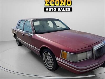 1993 Lincoln Town Car Signature   - Photo 2 - Lakewood, CO 80214-5221