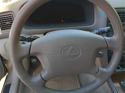 1999 Lexus ES   - Photo 9 - Lakewood, CO 80214-5221