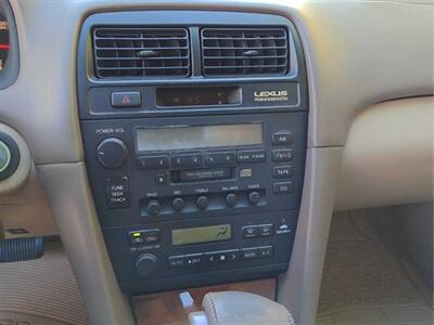 1999 Lexus ES   - Photo 11 - Lakewood, CO 80214-5221