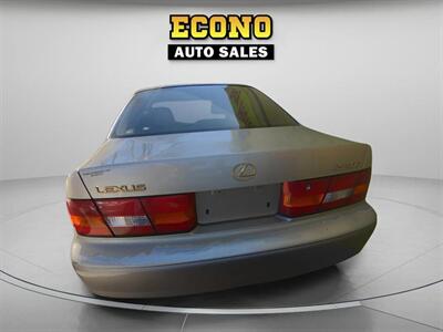 1999 Lexus ES   - Photo 5 - Lakewood, CO 80214-5221