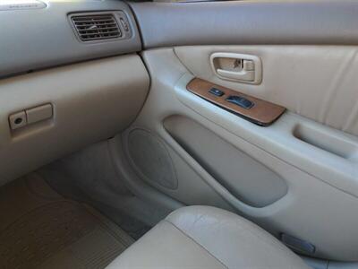 1999 Lexus ES   - Photo 16 - Lakewood, CO 80214-5221