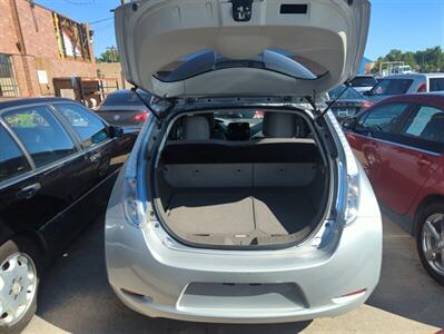 2011 Nissan LEAF SL   - Photo 6 - Lakewood, CO 80214-5221